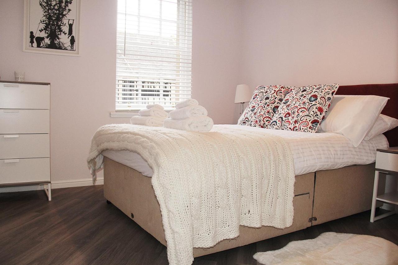 Cosy Castle Apartment เอดินบะระ ภายนอก รูปภาพ