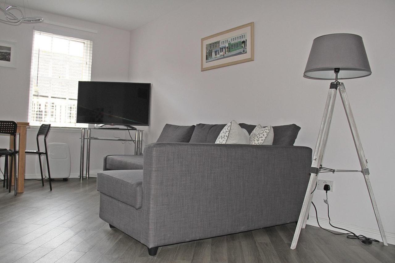 Cosy Castle Apartment เอดินบะระ ภายนอก รูปภาพ